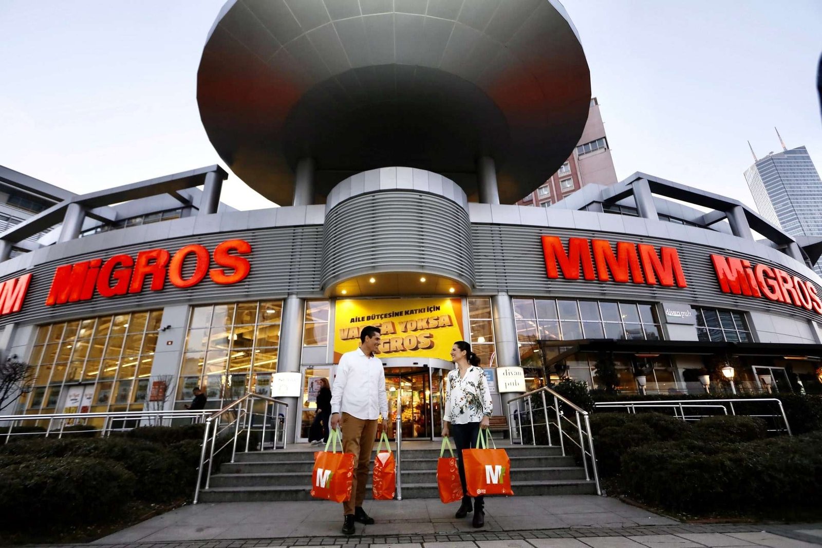 Migros'un ilk çeyrek satışları yüzde 6,4 arttı, online pay yüzde 23,5'e çıktı