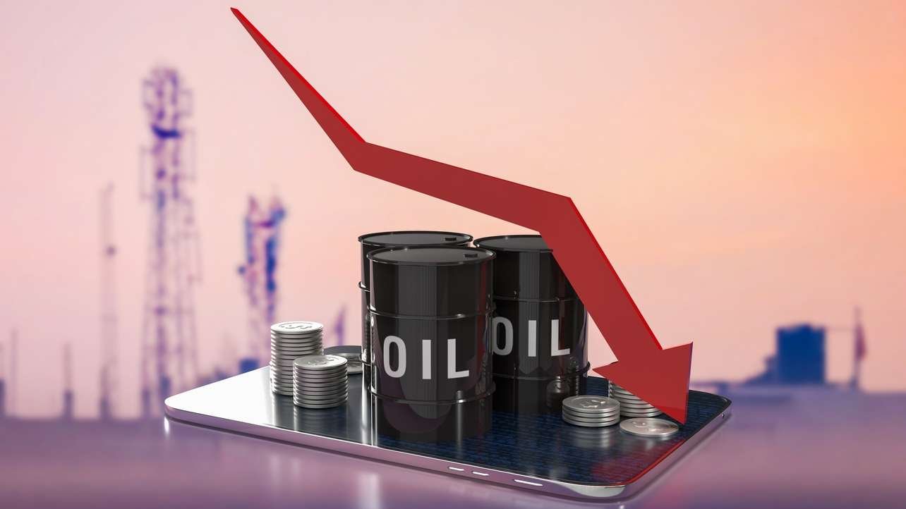 Brent petrolünde düşüş yüzde 10'a ulaştı, dolar zayıflıyor