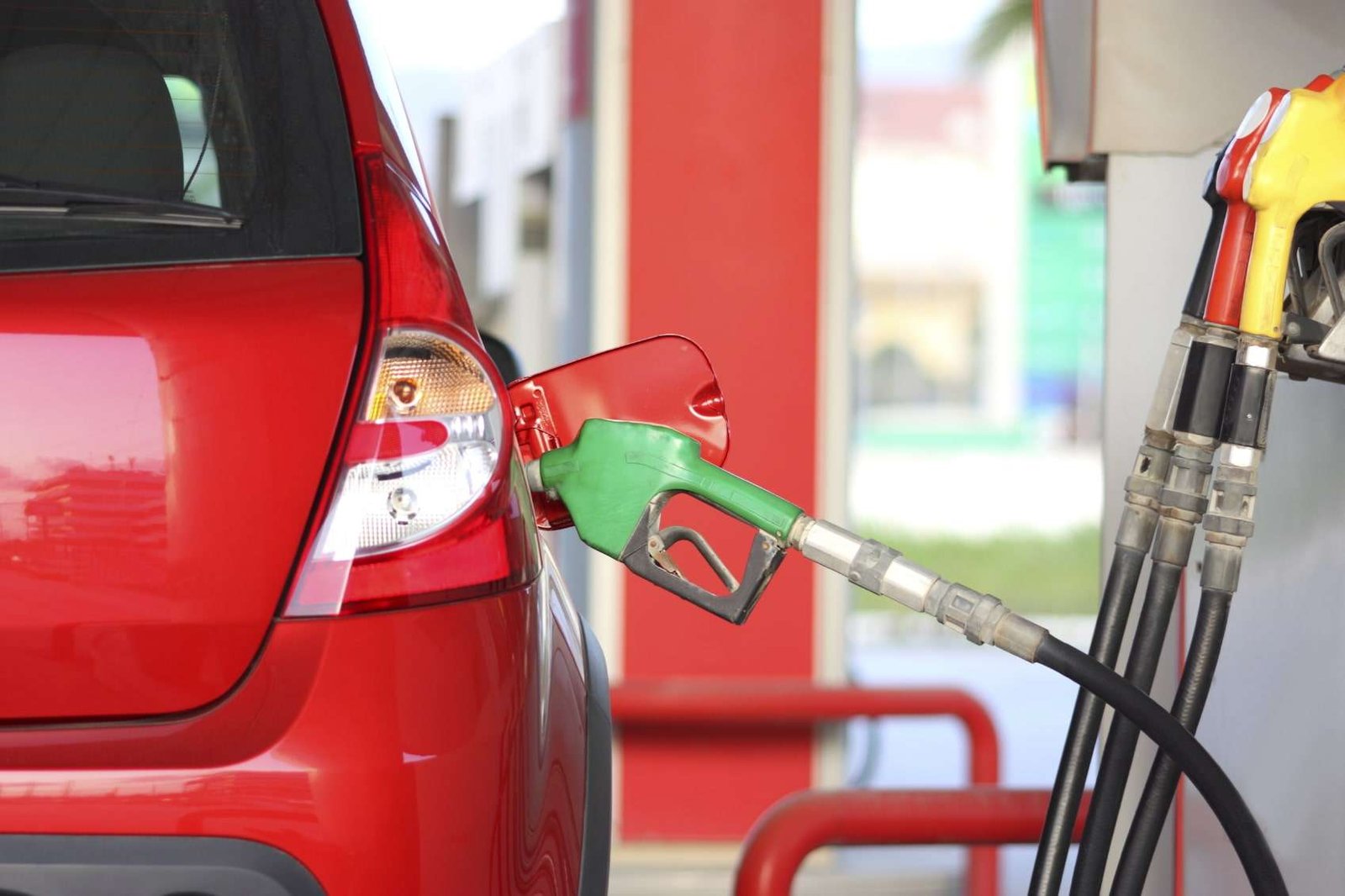 JPMorgan: Krizin yeni aşaması ham petrolden çok yakıt krizine benzeyebilir