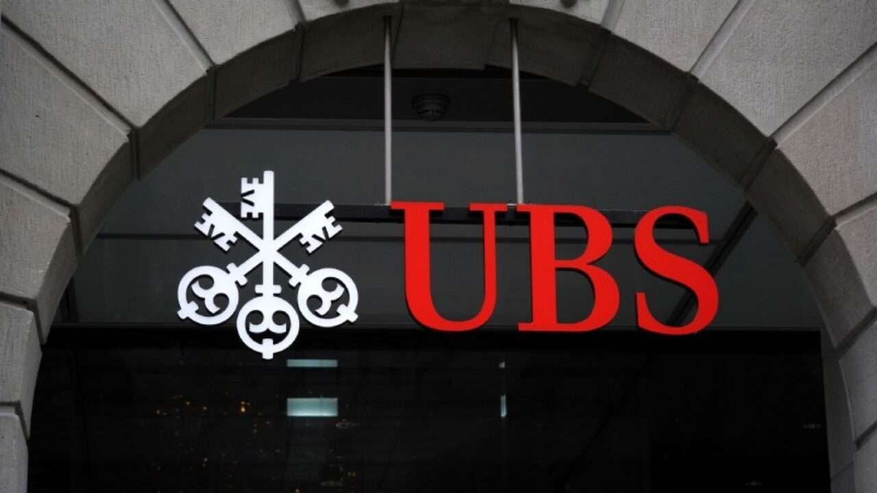 UBS, yıl sonu için altın ve gümüş tahminlerini korudu
