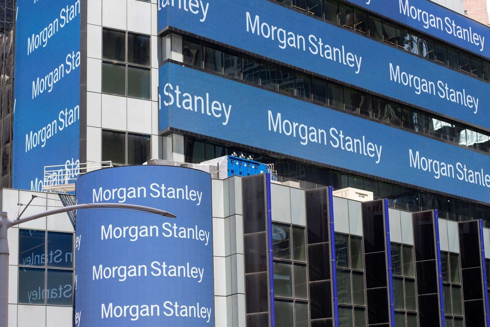 Morgan Stanley S&P 500 hedefini yükseltti