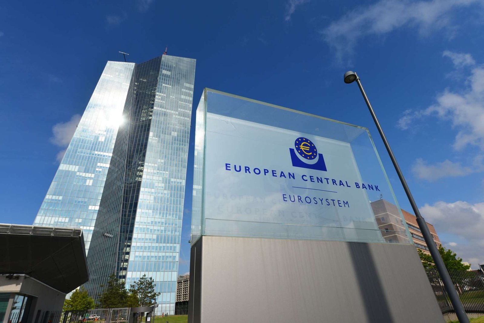 ECB/Kocher: İran-ABD barışı olmazsa gelecek ay faiz artışı gündemde