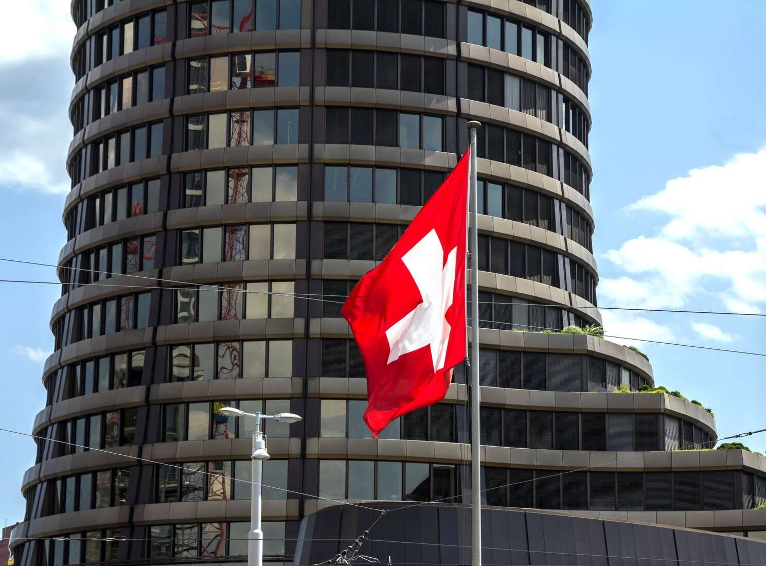 SNB, franktaki değerlenme baskısına karşı müdahale isteğini artırdı
