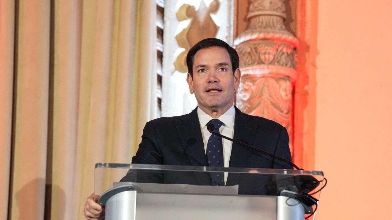 Rubio: İran yalnızca Hürmüz Boğazı'nı açarak yaptırım indirimi alamaz