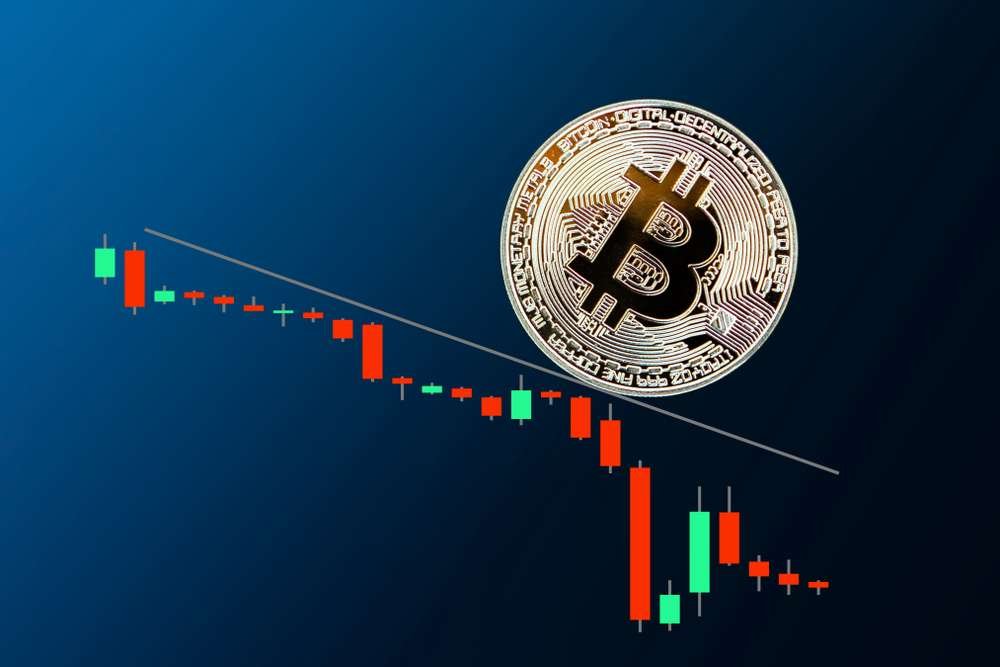 Bitcoin, ABD-İran çatışması ve ETF çıkışlarının baskısıyla geriledi