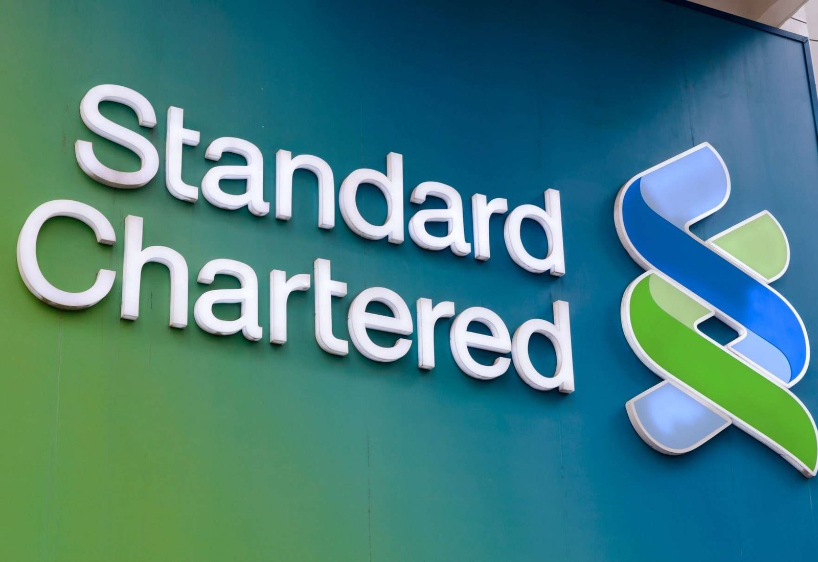 Standard Chartered Bitcoin için 100 bin dolar beklentisini koruyor