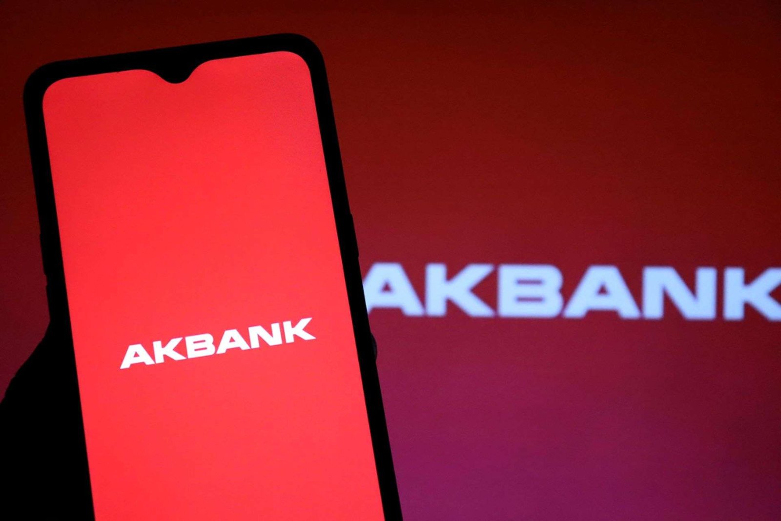 Akbank, 3,26 milyar TL'lik takipteki alacağını sattı