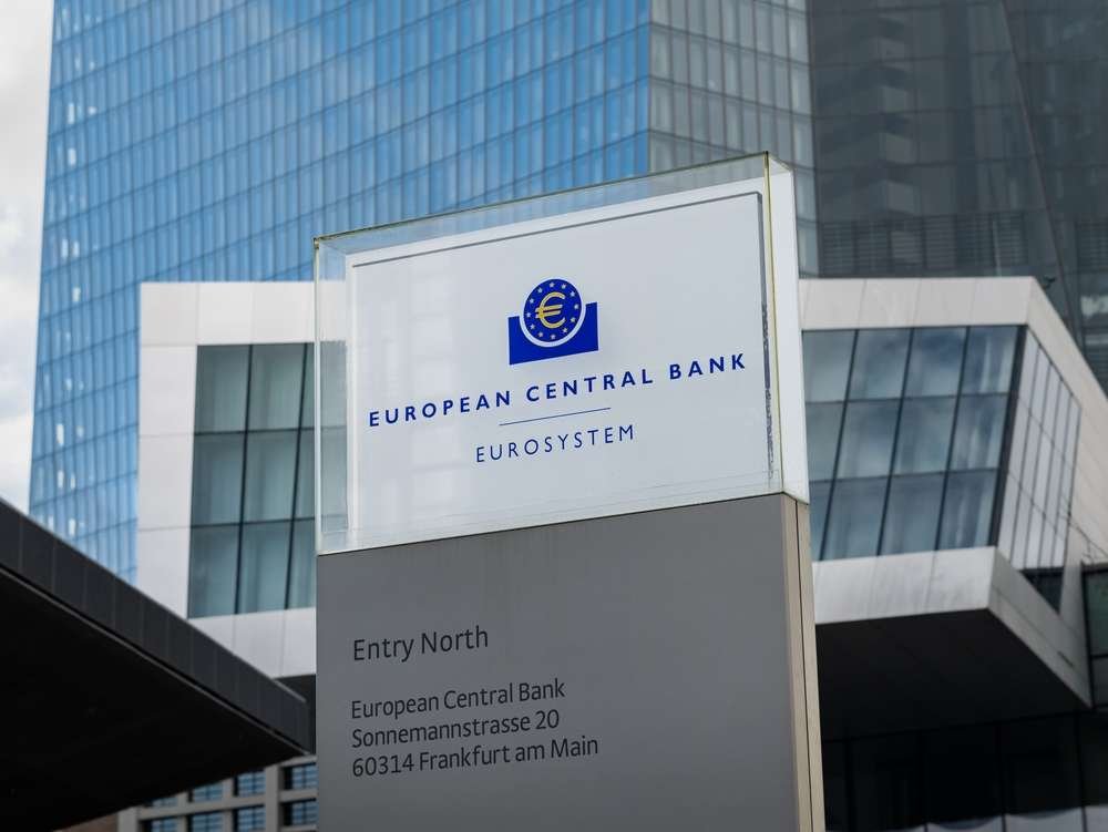 ECB, zorunlu karşılık oranını iki katına çıkarmayı değerlendiriyor