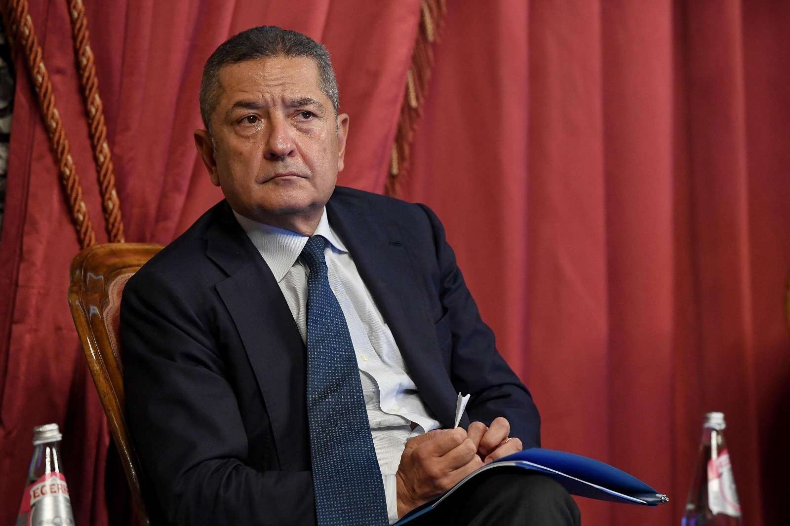 ECB/Panetta: Para politikası önceden belirlenmiş bir rotaya bağlanmamalı