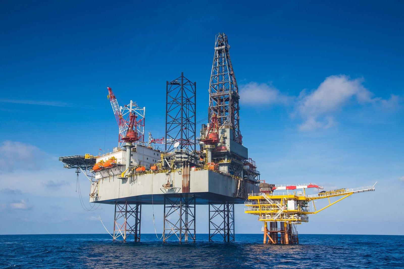 IEA: AB, kutup bölgesinde petrol ve doğal gaz sondajı moratoryumunu gözden geçirmeli