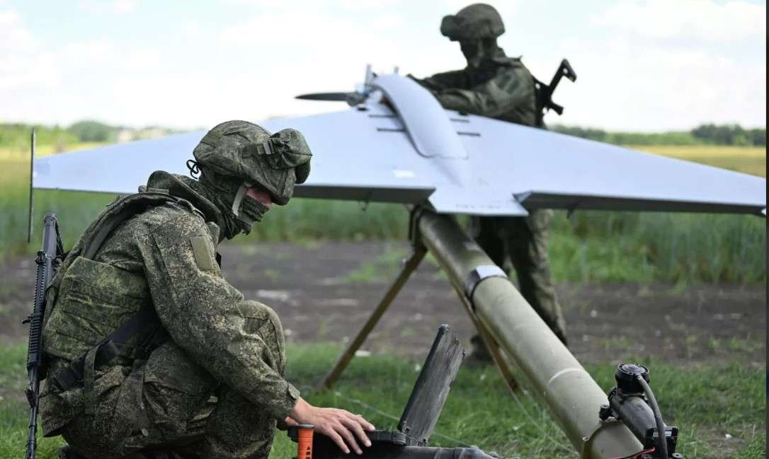 Rusya, Ukrayna limanları ve askeri sevkiyat gemilerini vurduğunu açıkladı