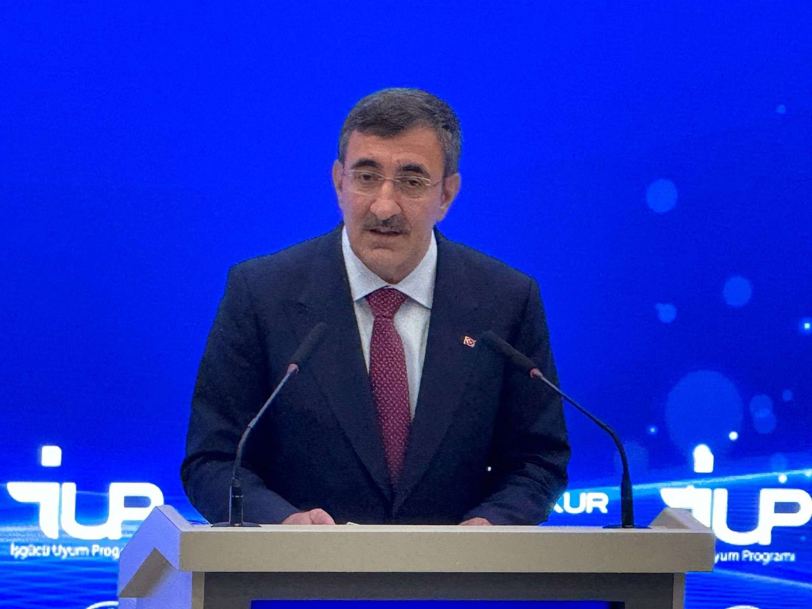 Yılmaz: İşsizlik Haziran'da 2005'ten bu yana en düşük seviyeye indi