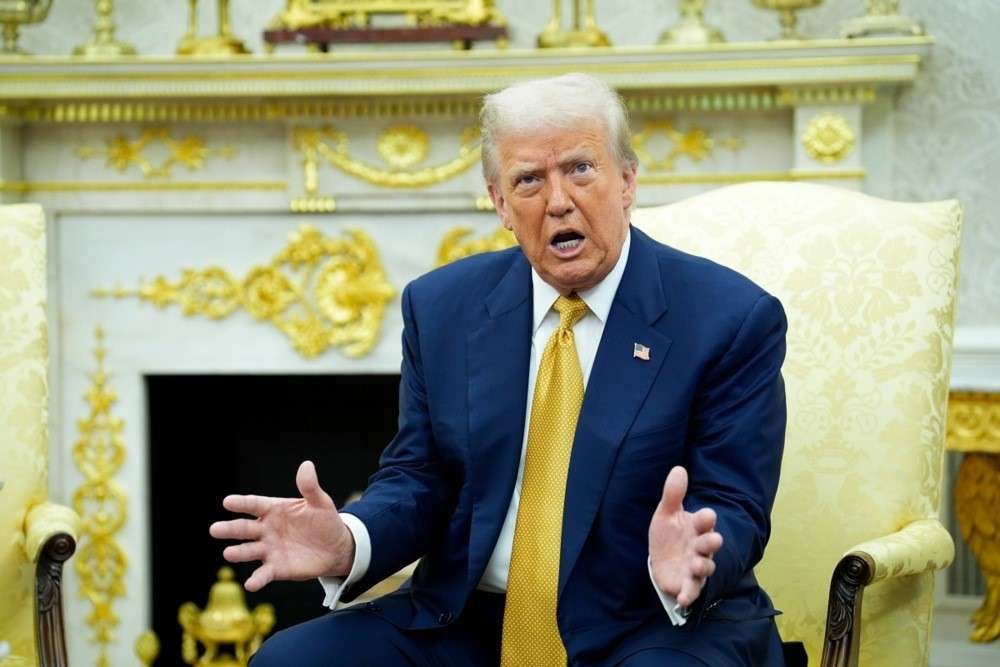 Trump: İran'ı müzakere masasına dönene kadar sert vuracağız