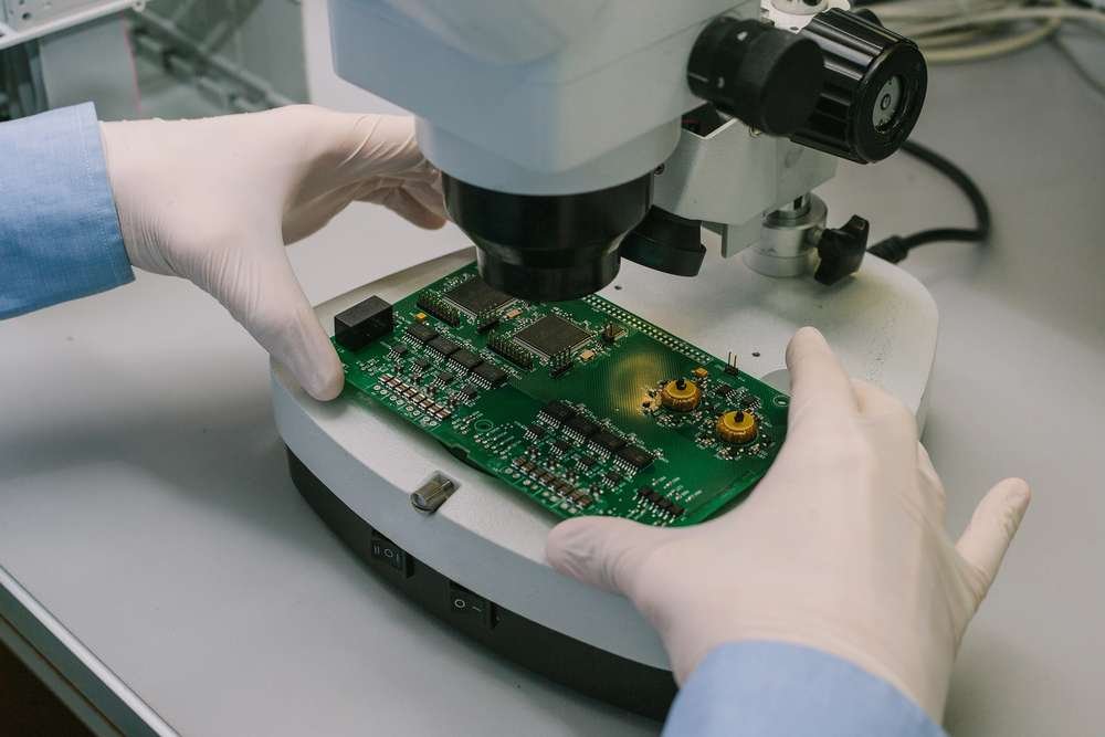 Samsung ve SK Hynix, Çinli AMEC'in çip üretim ekipmanlarını kullanmayı değerlendiriyor