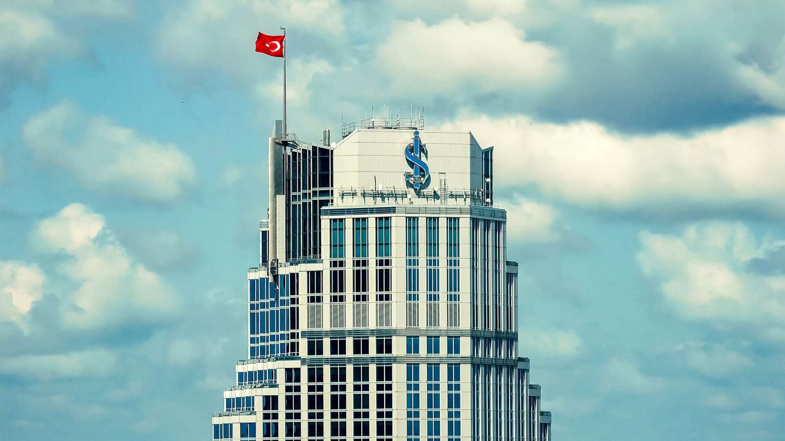 İş Bankası'nda genel müdür değişiyor