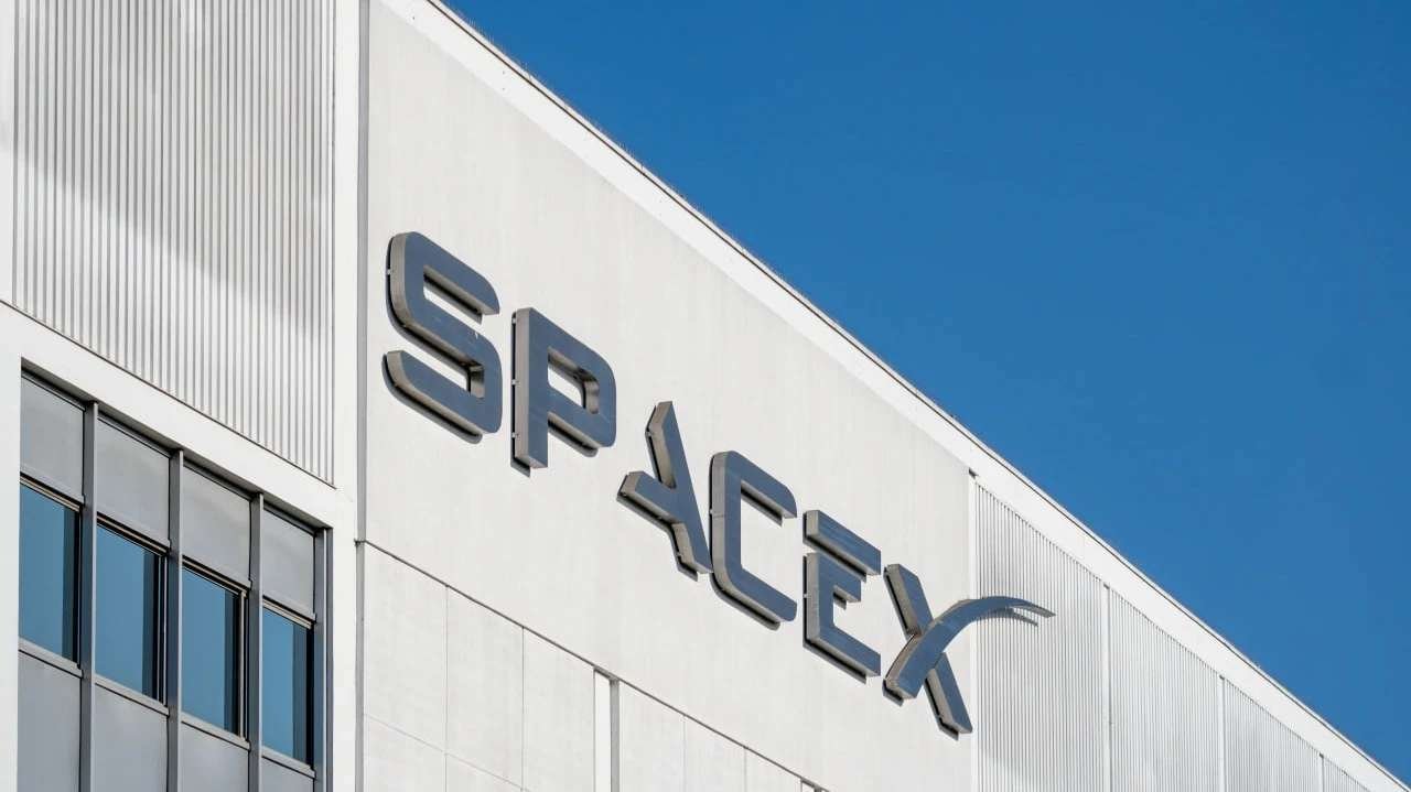 SpaceX'te bireysel yatırımcı Cuma günü ilk kez net satıcıya döndü, hisseler bugün artıda