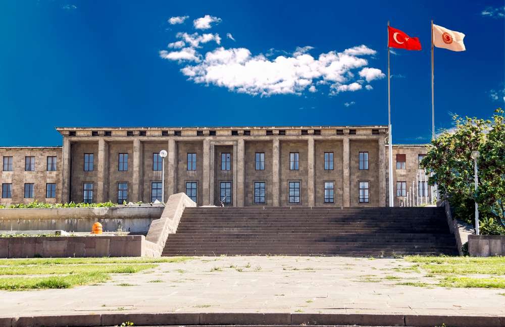 131 yatırım fonunun tasfiyesine ilişkin kanun teklifi komisyondan geçti