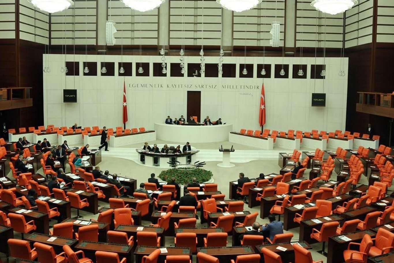 TEFAS'ta satış talimatı gerçekleşmeyen fon yatırımcıları da tasfiye kapsamına alındı