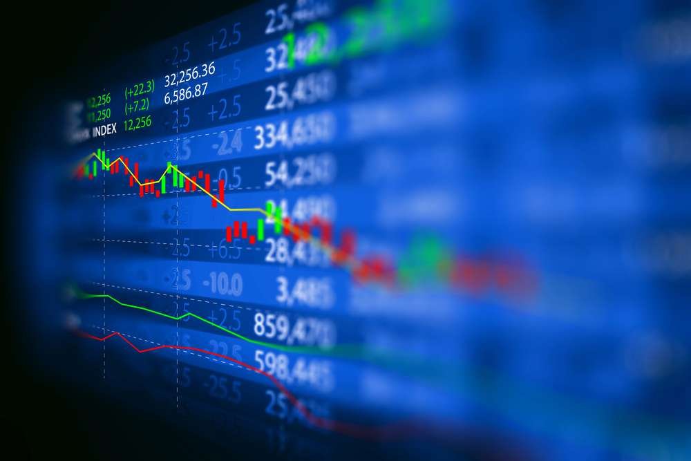 Wall Street'te teknoloji hisseleri sert düştü: Alphabet 500 milyar dolar değer kaybetti